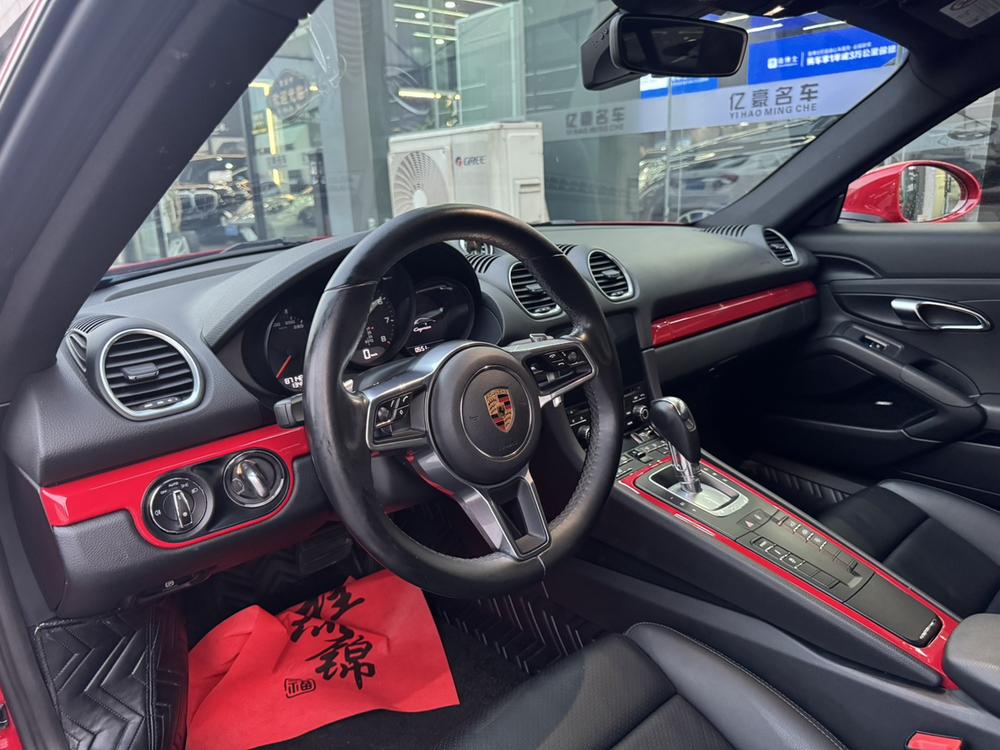 Porsche Porsche 718