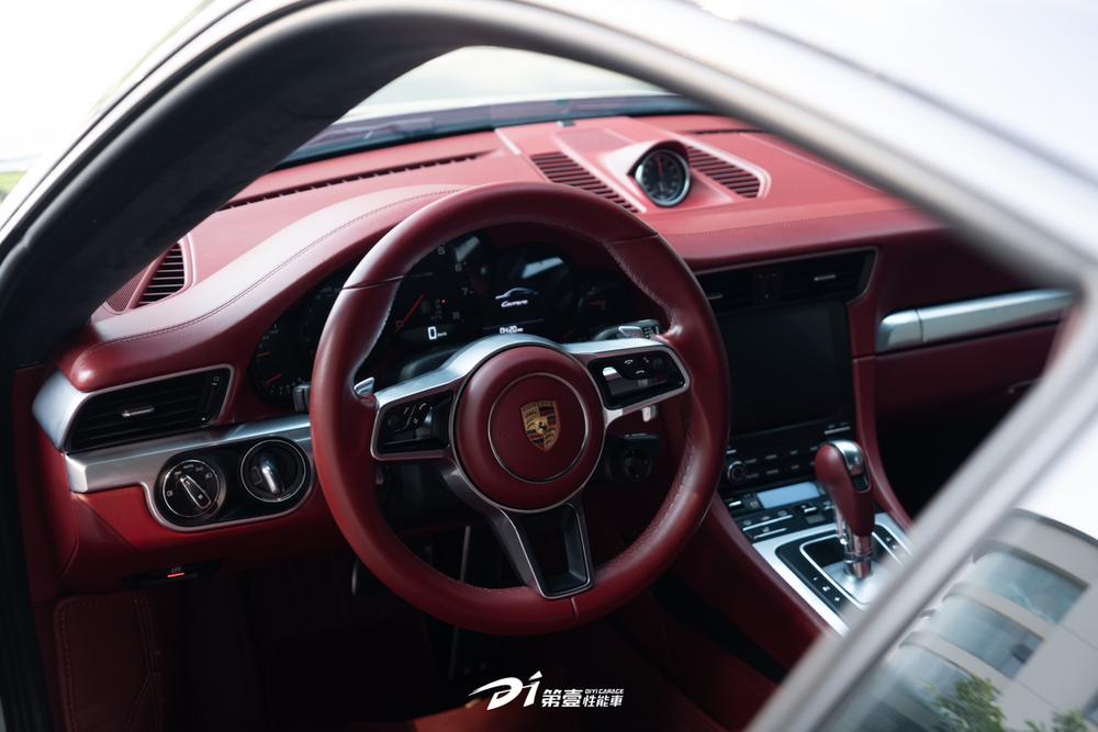 Porsche Porsche 911