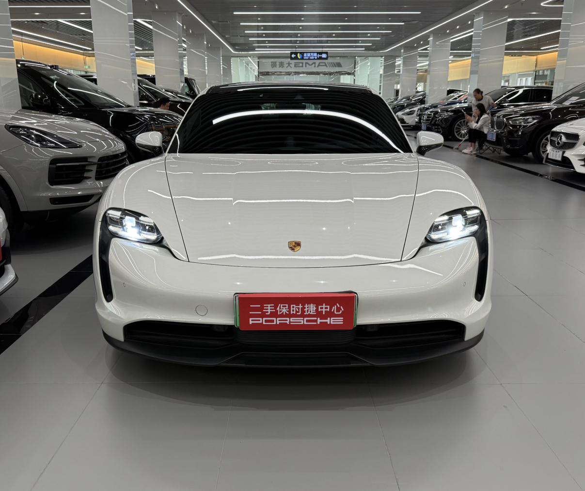 Porsche Taycan
