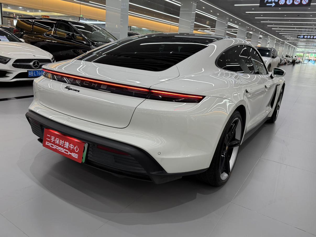 Porsche Taycan