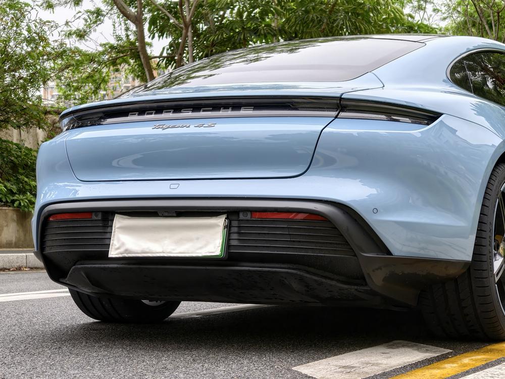 Porsche Taycan