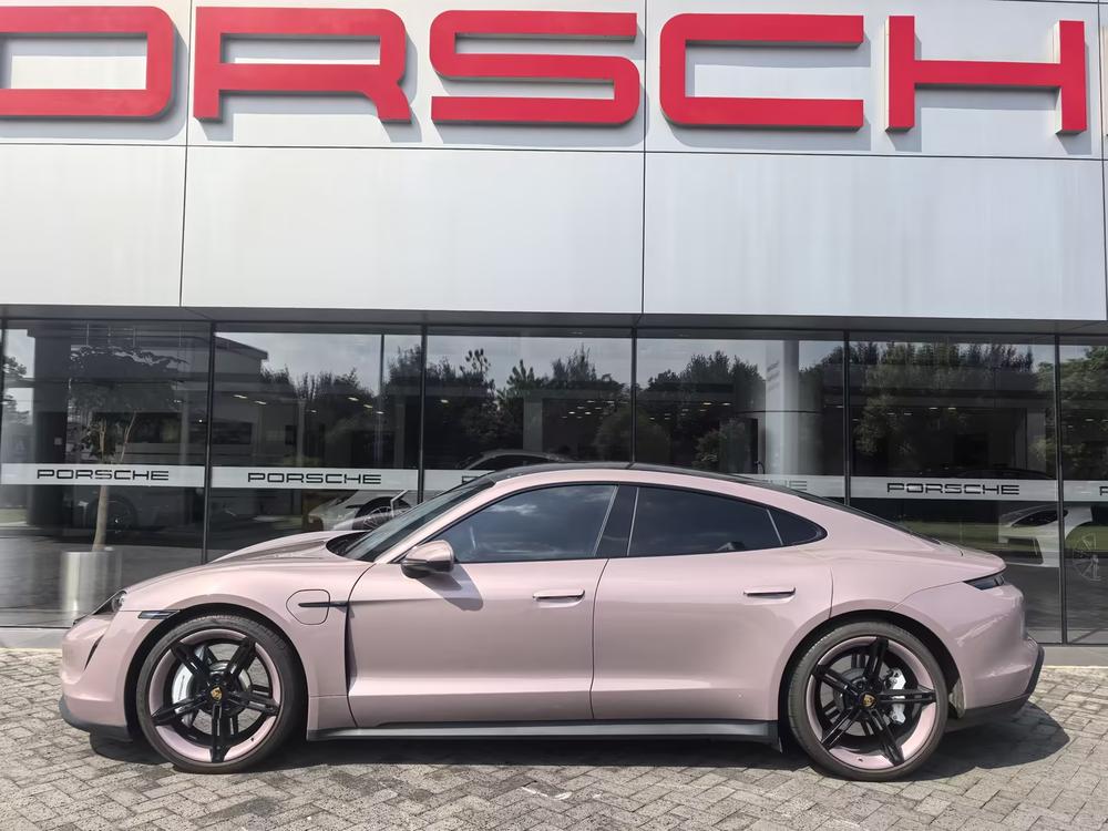Porsche Taycan