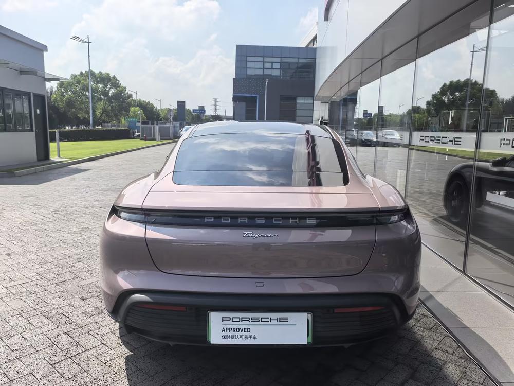 Porsche Taycan