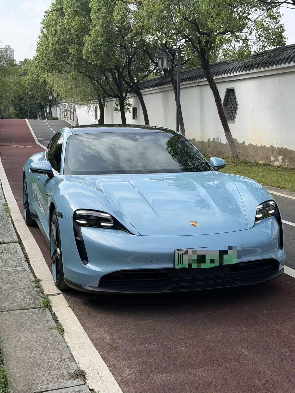 Porsche Taycan
