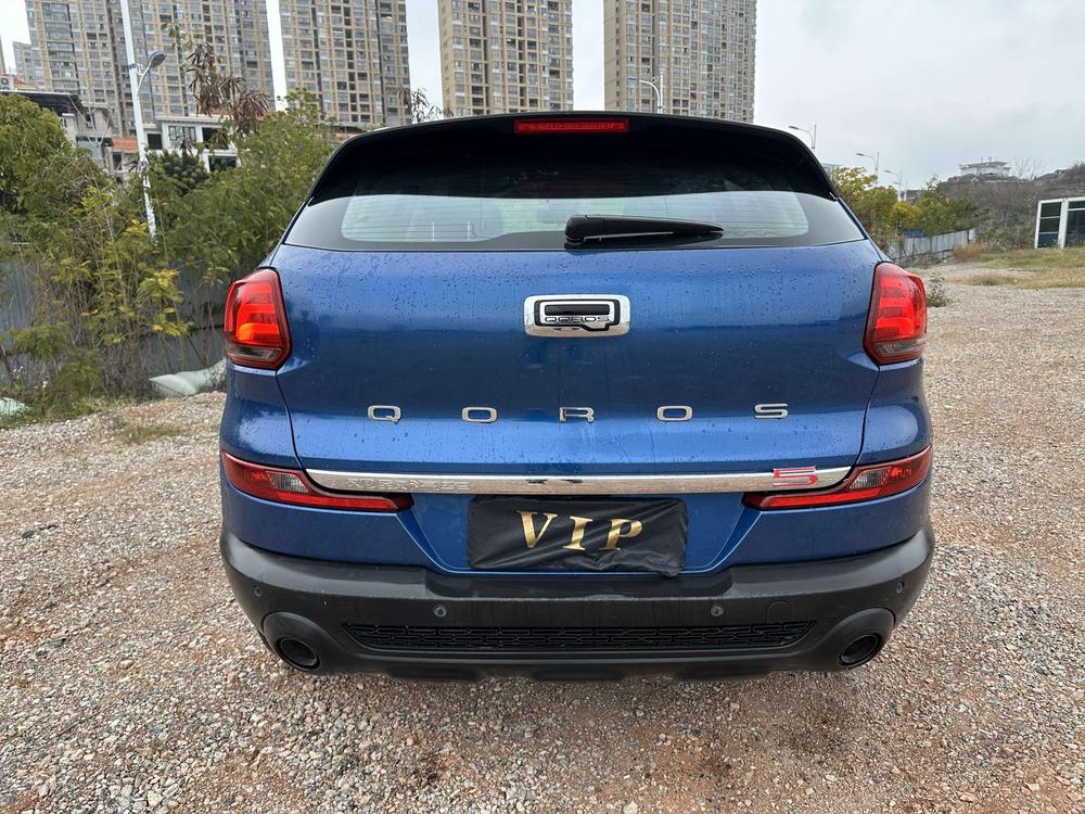 Qoros Qoros 5
