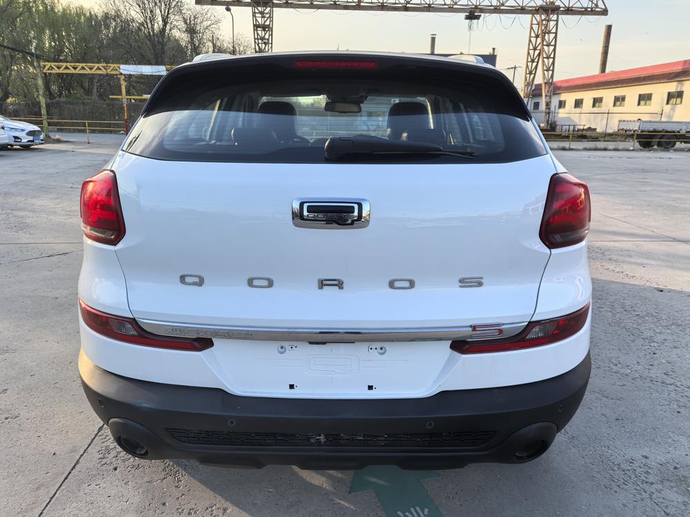 Qoros Qoros 5