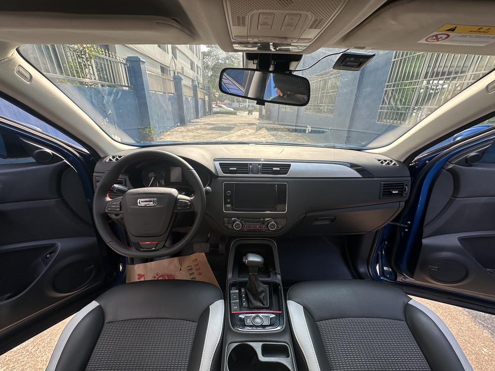 Qoros Qoros 5