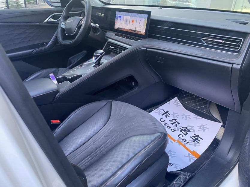 Roewe Roewe D5X DMH