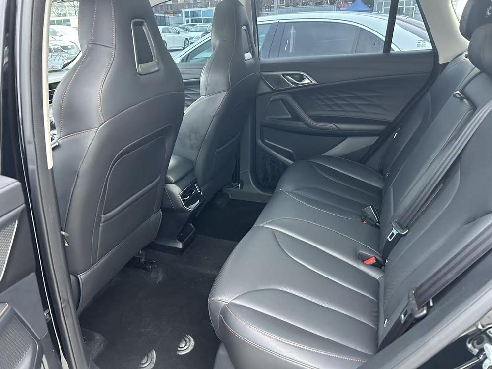Roewe Roewe eRX5