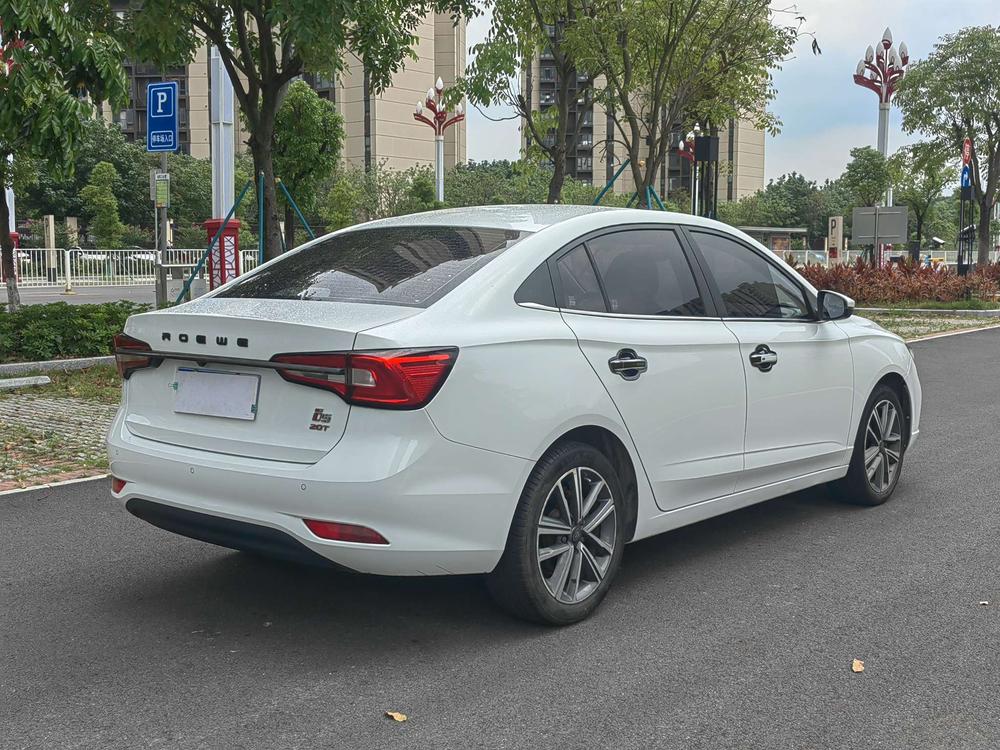 Roewe Roewe i5