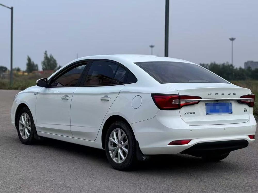 Roewe Roewe i5