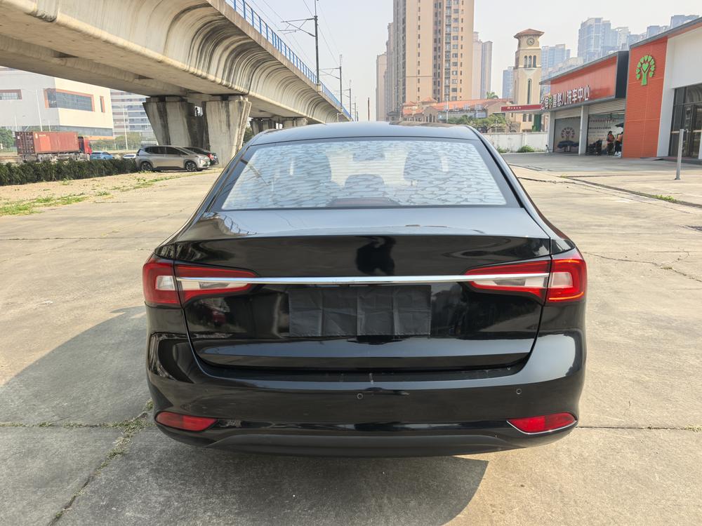 Roewe Roewe i5