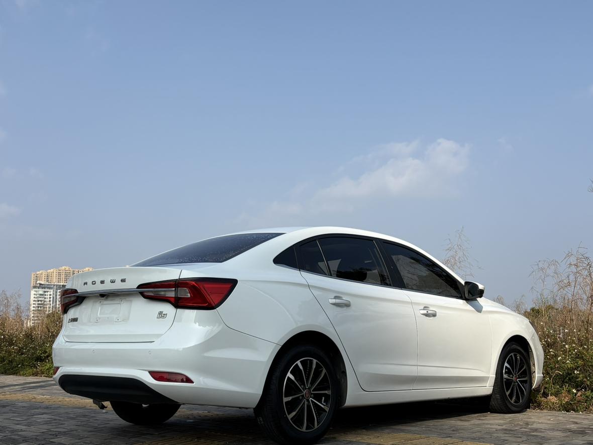Roewe Roewe i5