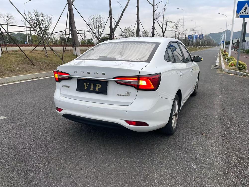 Roewe Roewe i5