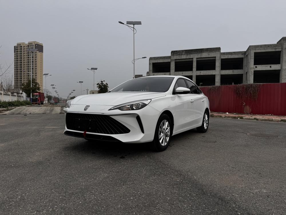 Roewe Roewe i5