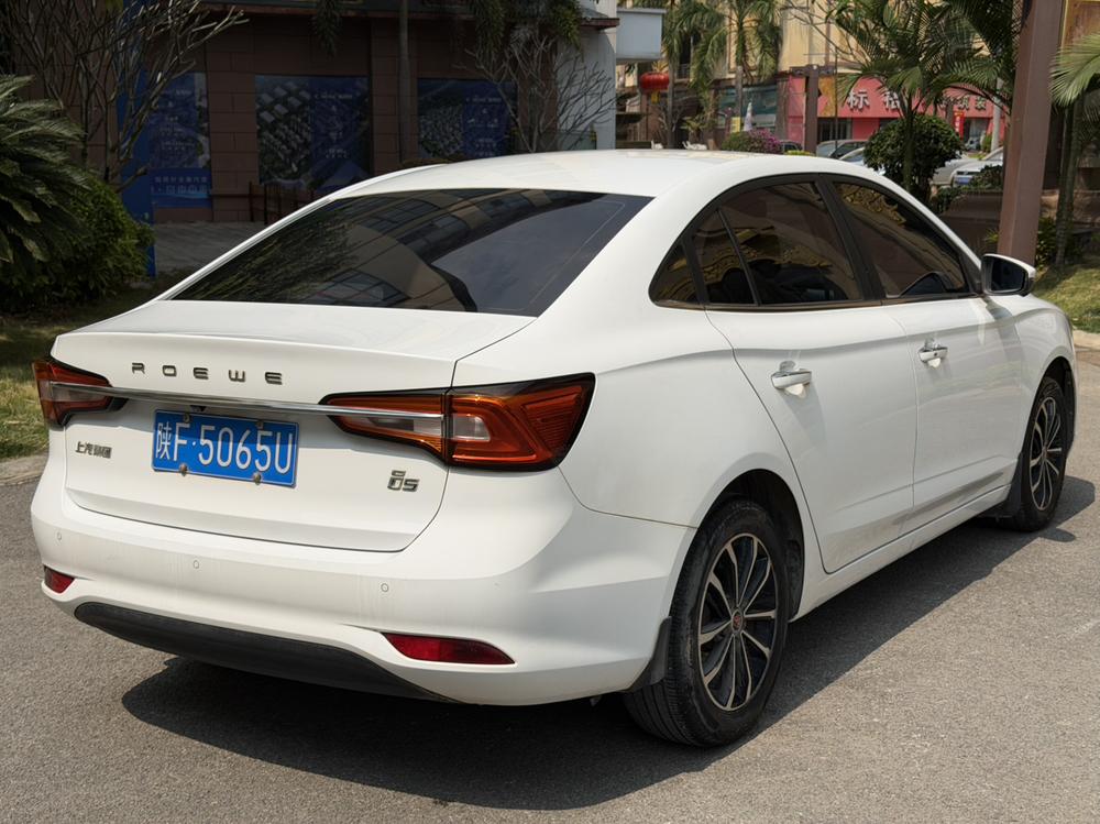 Roewe Roewe i5