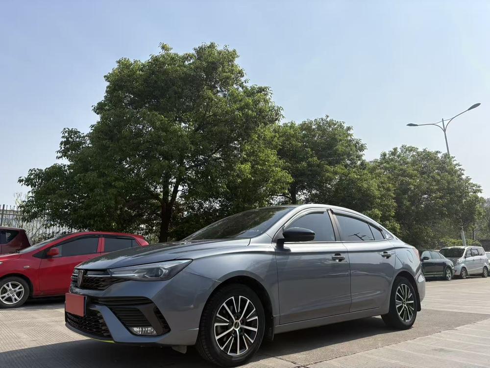 Roewe Roewe i5