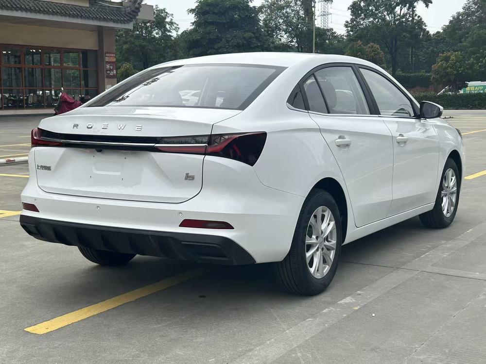 Roewe Roewe i5