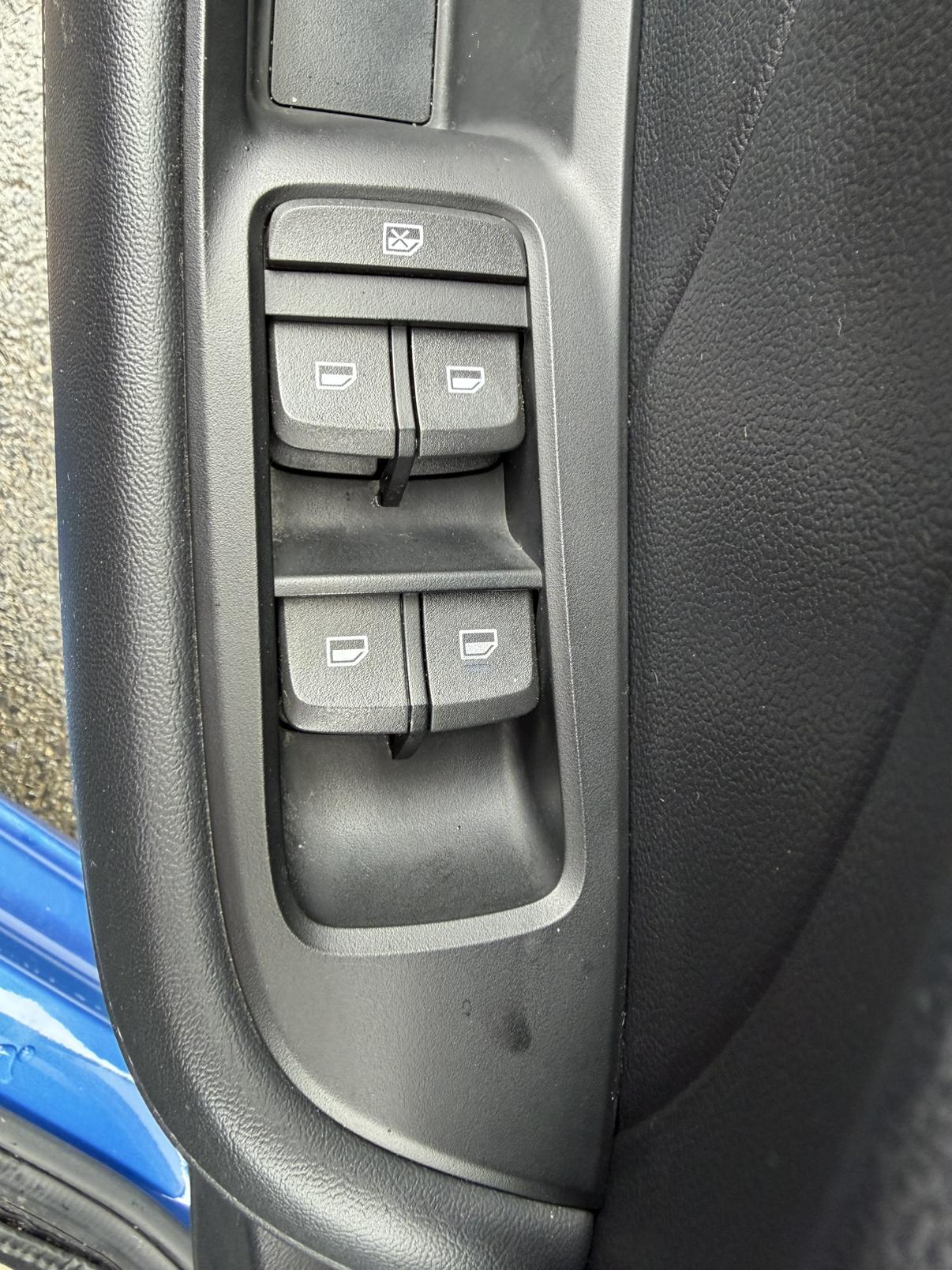 Roewe Roewe i5