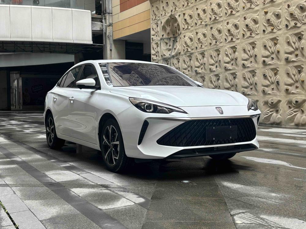 Roewe Roewe i5
