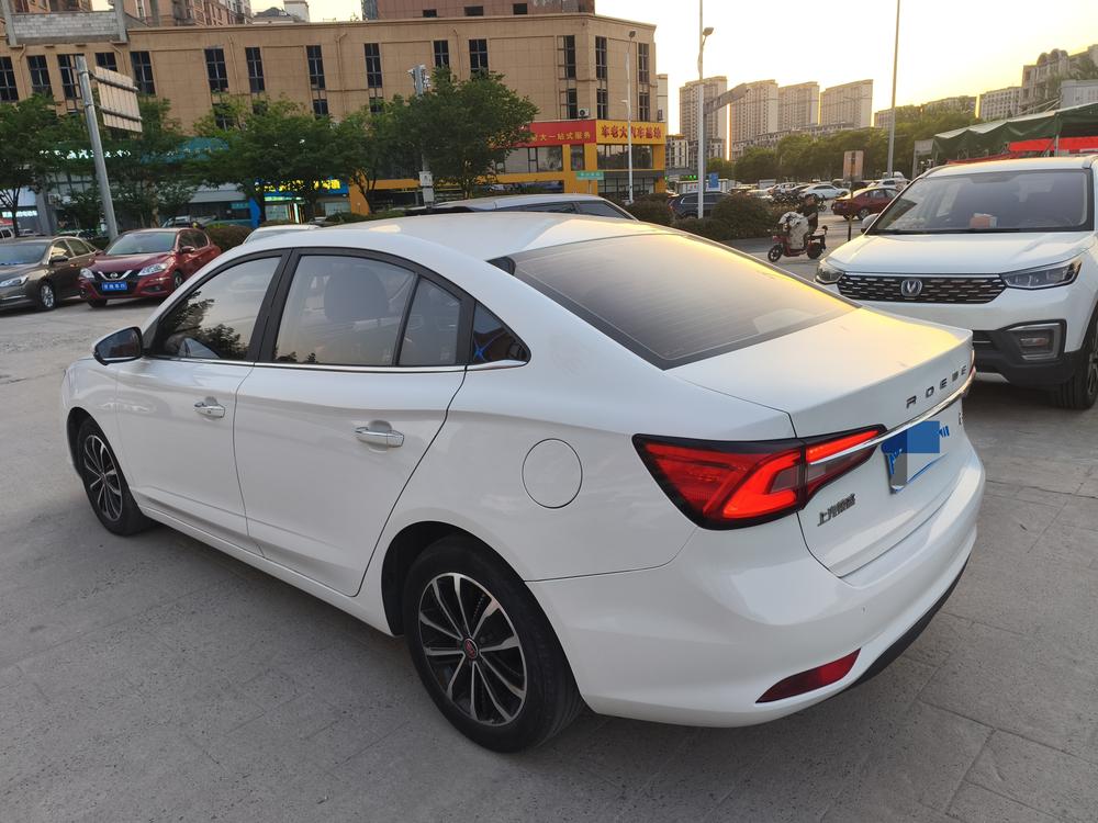 Roewe Roewe i5