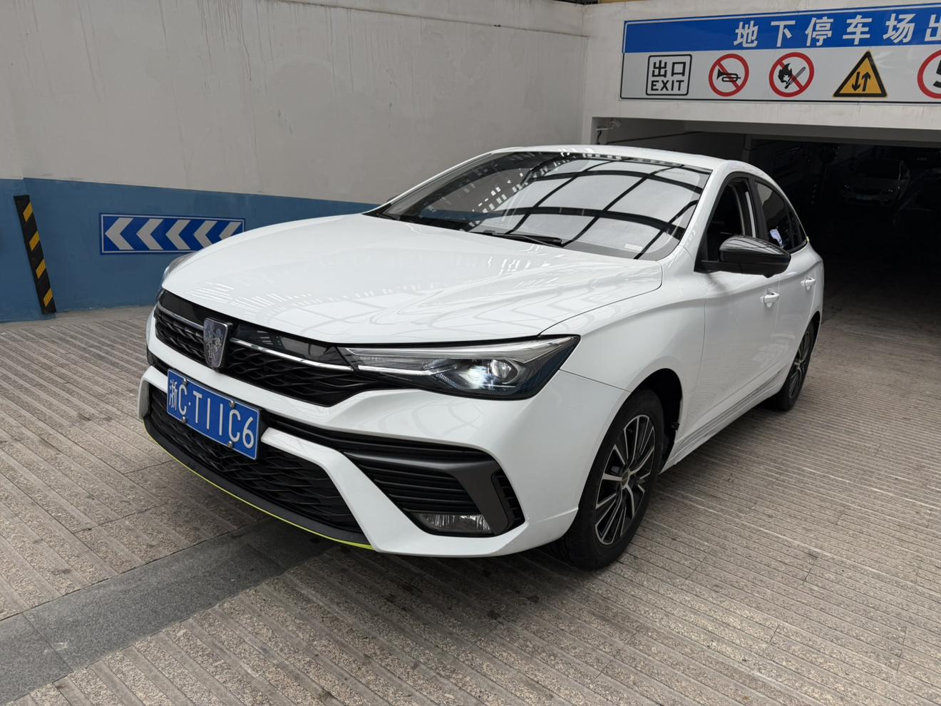 Roewe Roewe i5
