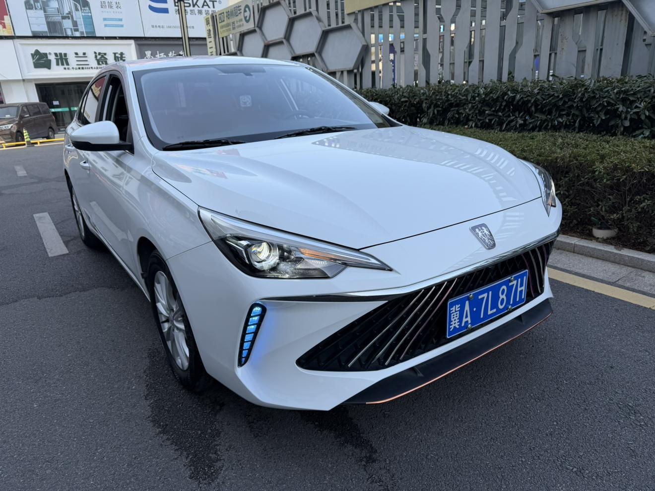 Roewe Roewe i5
