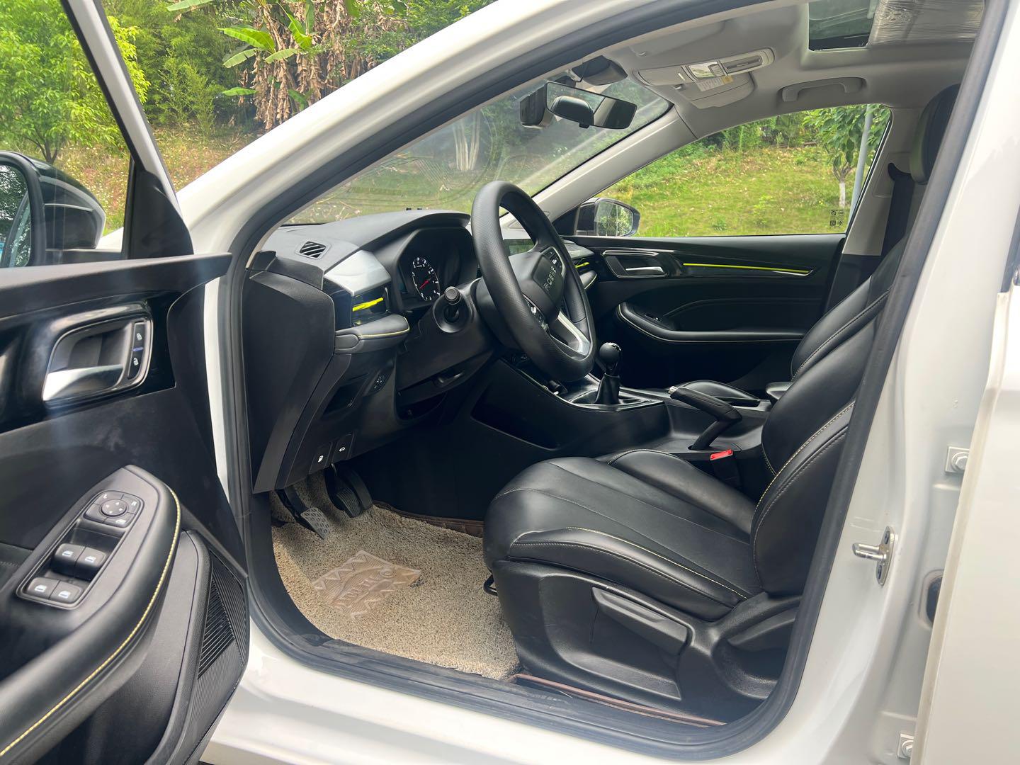 Roewe Roewe i5