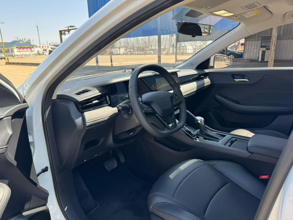 Roewe Roewe i5