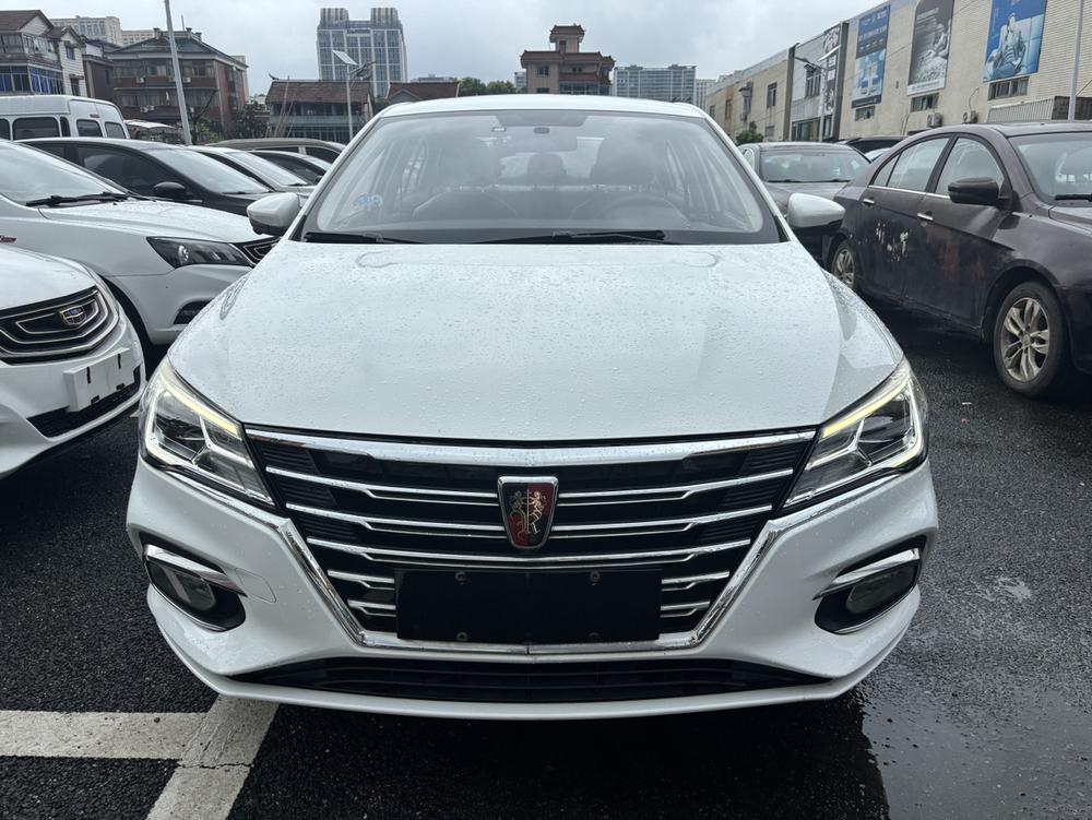 Roewe Roewe i5