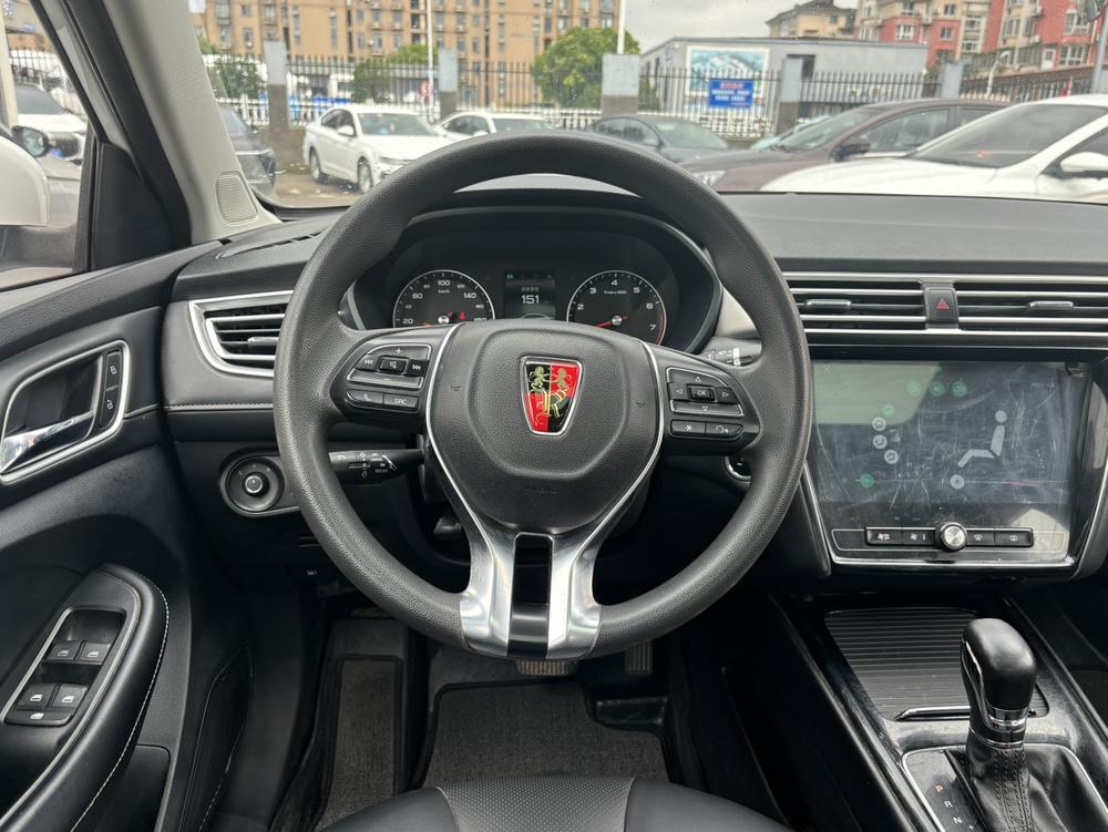 Roewe Roewe i5
