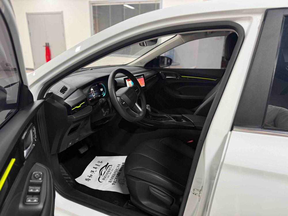 Roewe Roewe i5