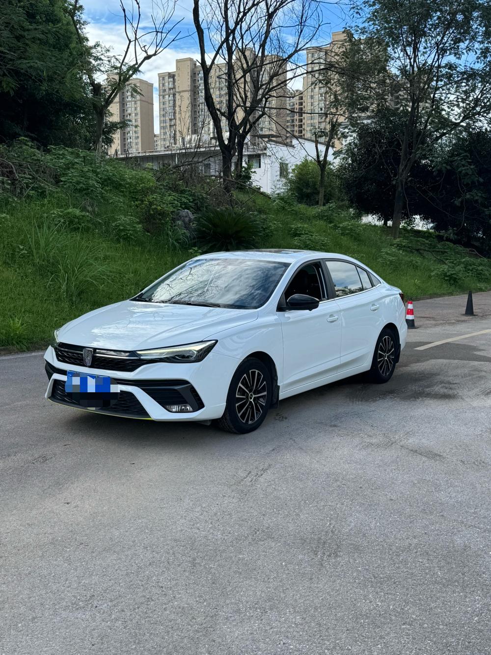 Roewe Roewe i5