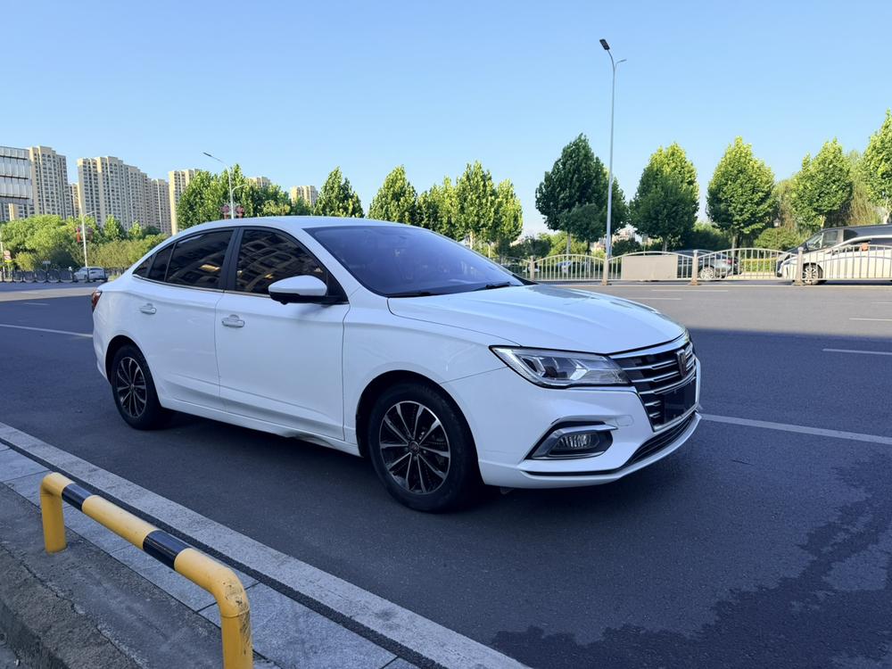 Roewe Roewe i5