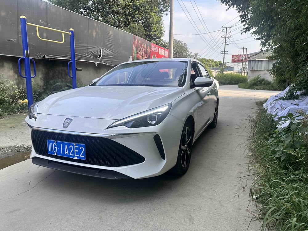 Roewe Roewe i5