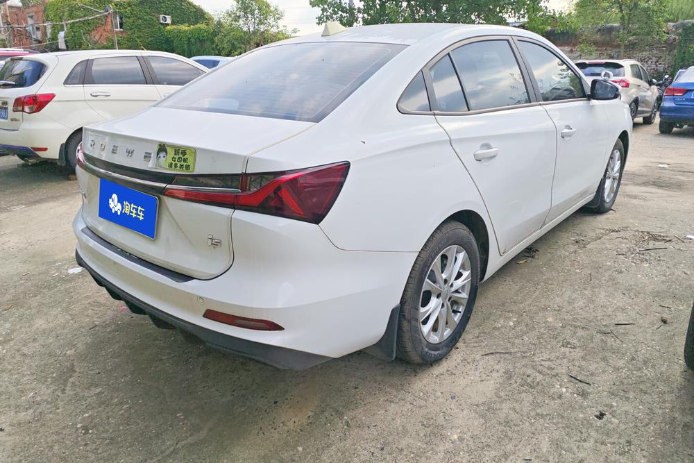 Roewe Roewe i5