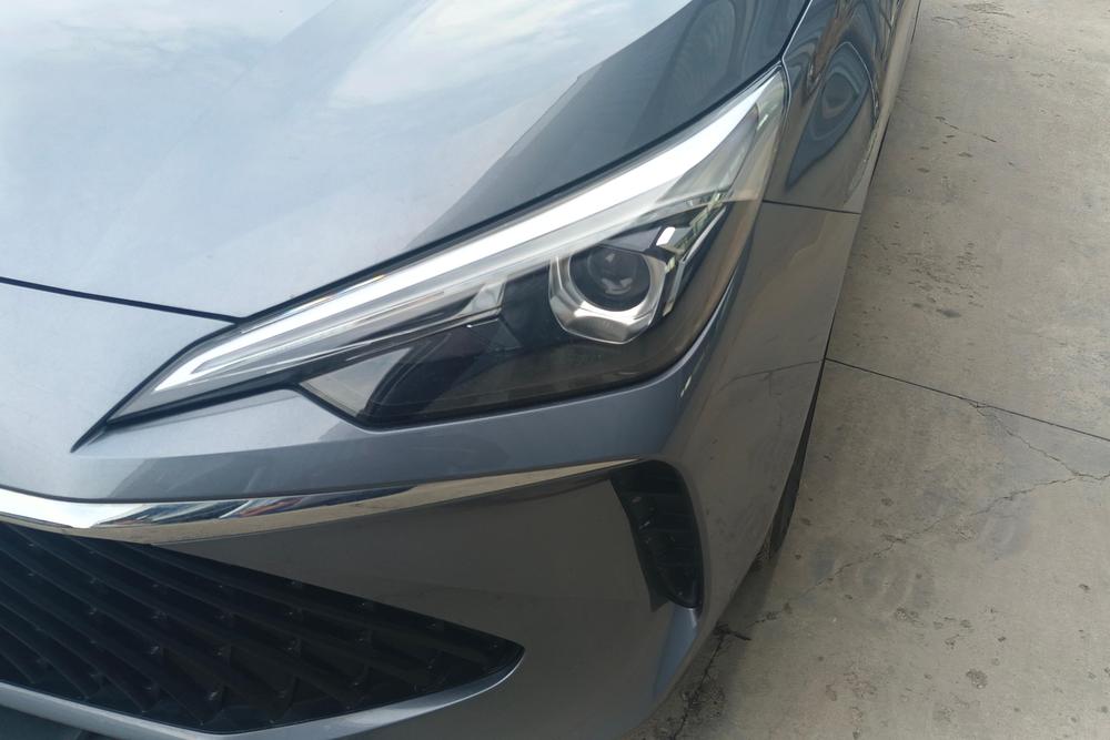 Roewe Roewe i5