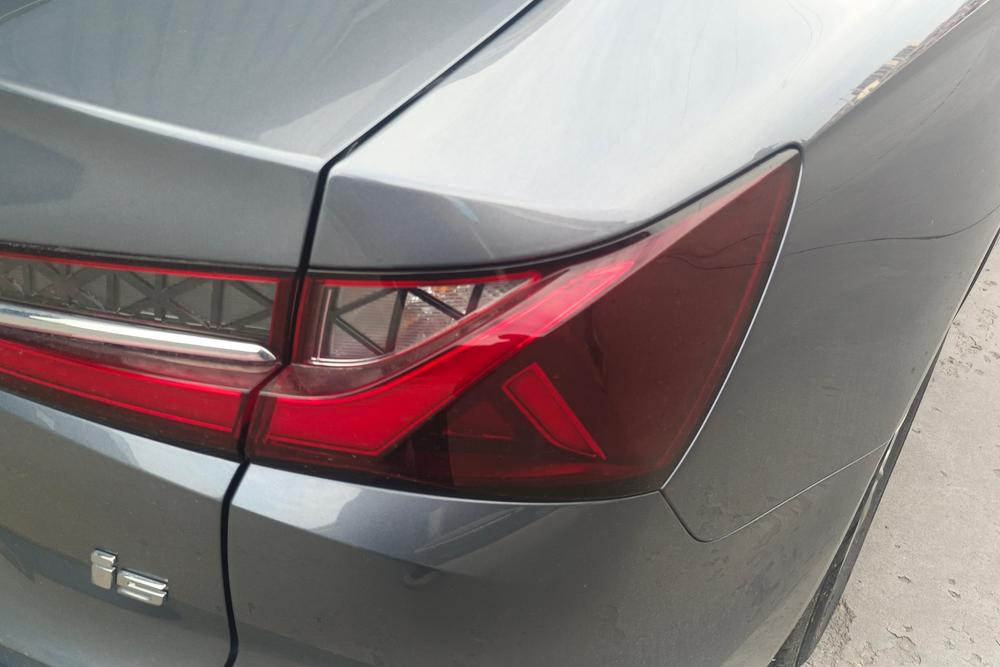 Roewe Roewe i5