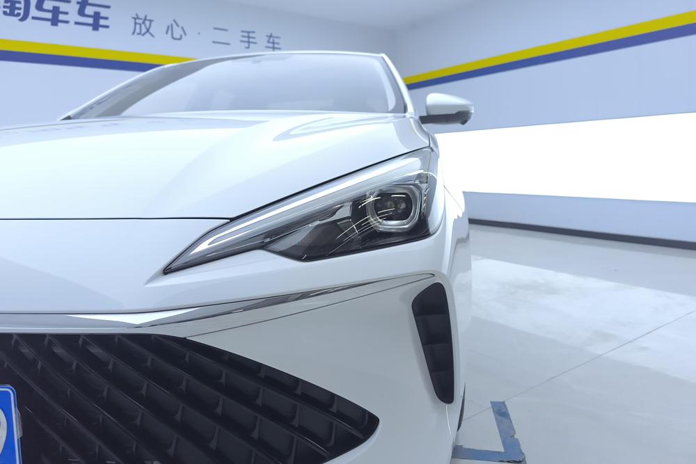 Roewe Roewe i5