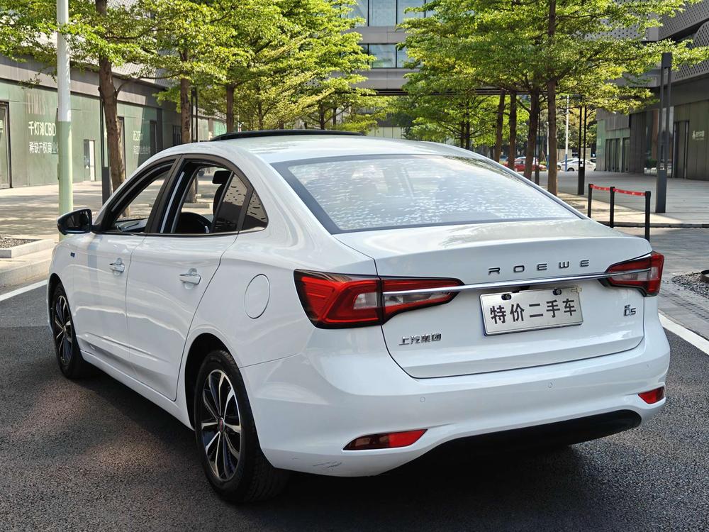 Roewe Roewe i5