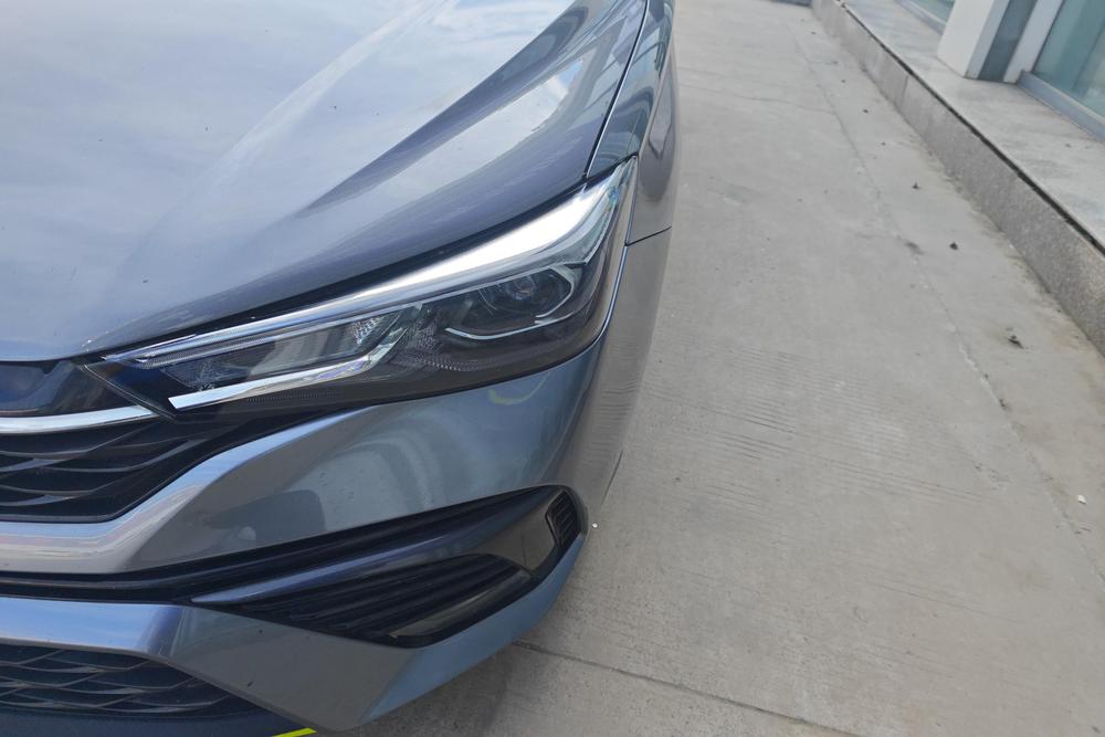 Roewe Roewe i5