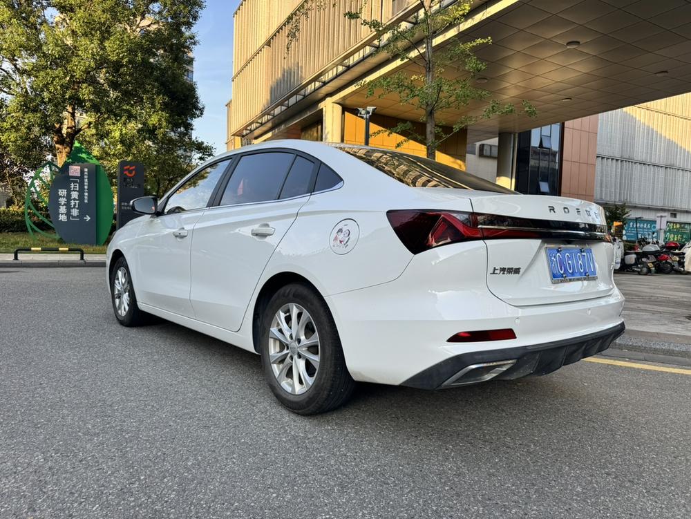 Roewe Roewe i5