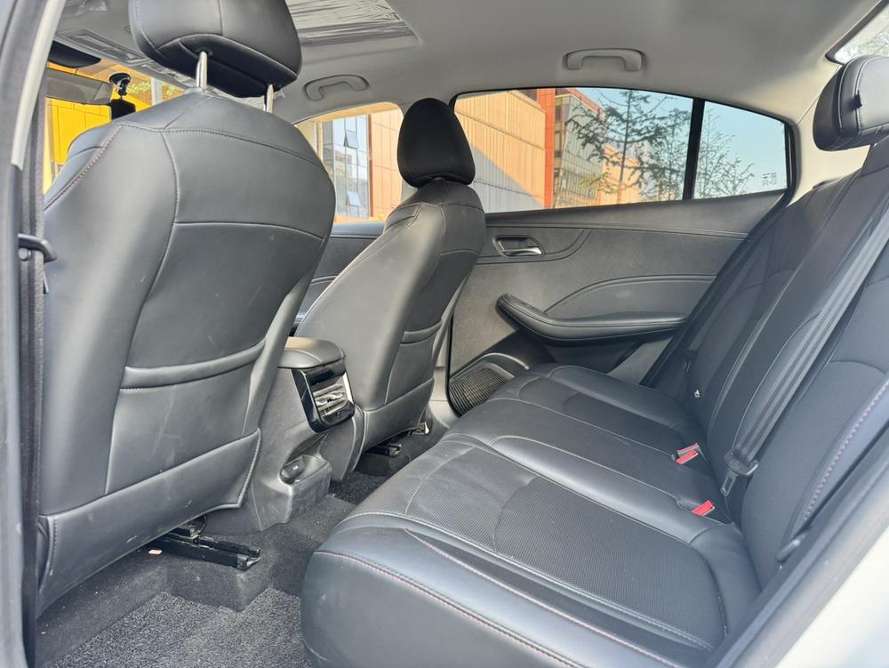 Roewe Roewe i5