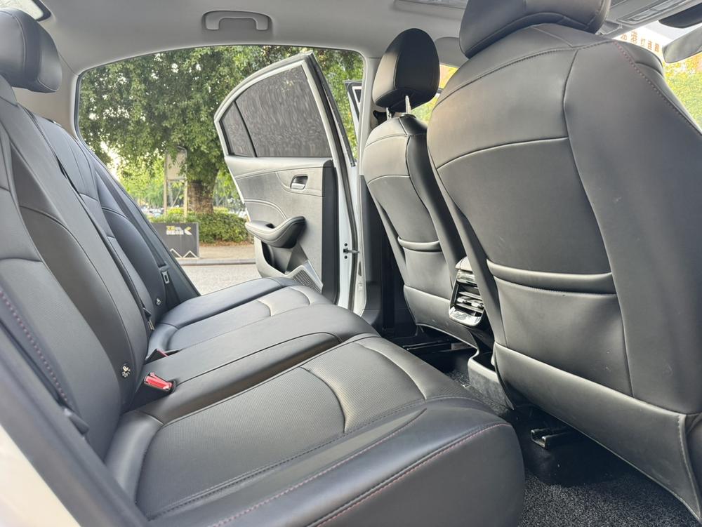 Roewe Roewe i5