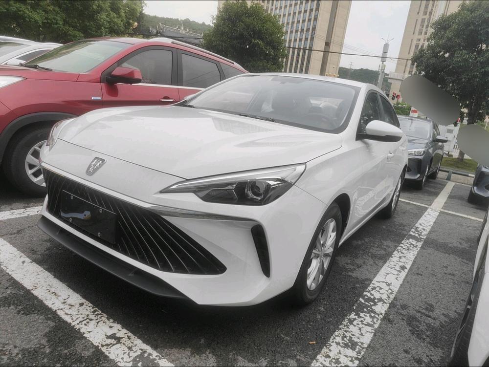 Roewe Roewe i5