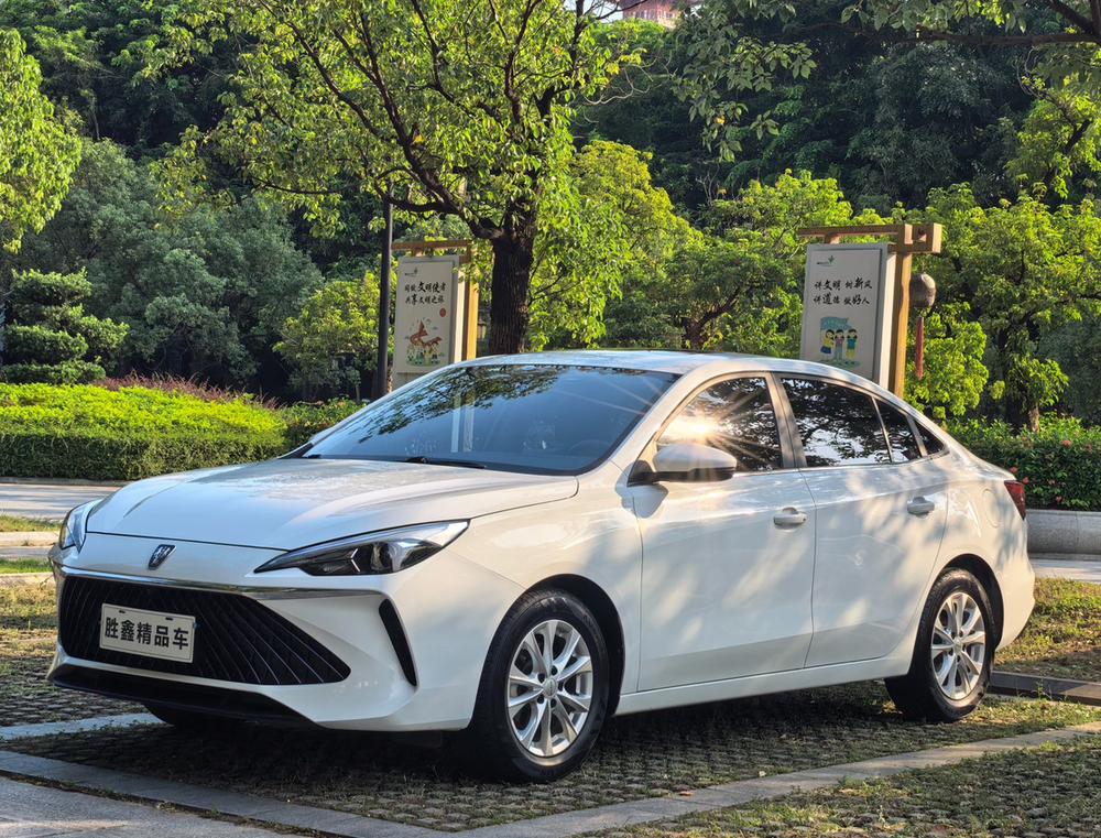 Roewe Roewe i5