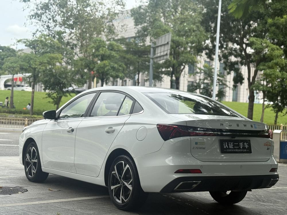 Roewe Roewe i5