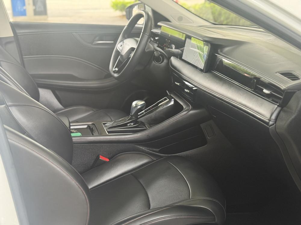 Roewe Roewe i5