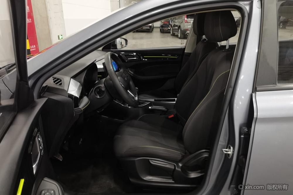 Roewe Roewe i5