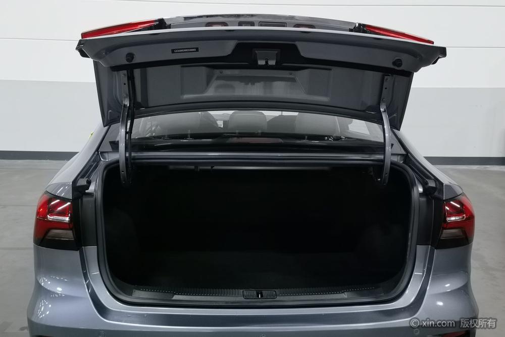 Roewe Roewe i5